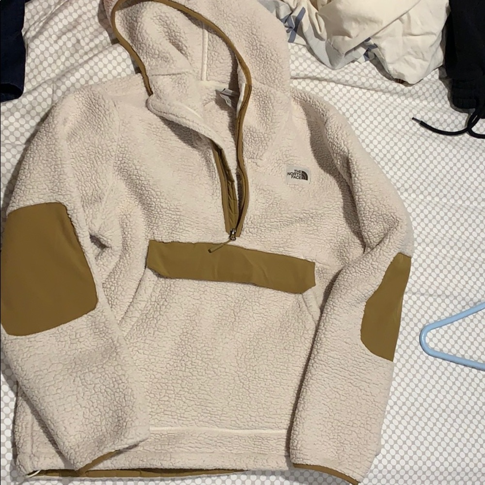 North Face Sherpa Fleece 1/4 Zip